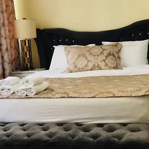La Boutique ** Istanbul